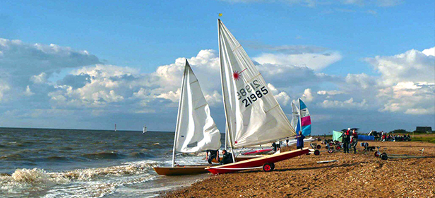 Lazer-sailing-boat-on-Snettisham-Beach-North-West-Norfolk